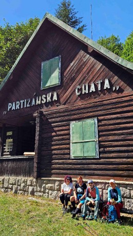 26_Pred Partizánskou chatou