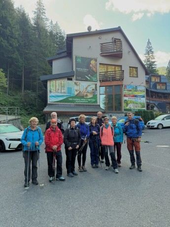 001_perd štartom pri Demänovskej jaskyni_hotel FIM