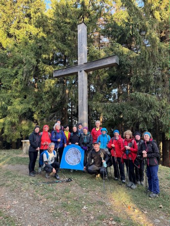 003_Kohútka rázc-spoločná s vlajkov doľava