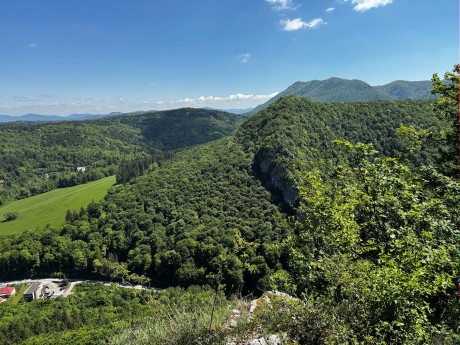 011_hradište a Málenica z Kavčej skaly