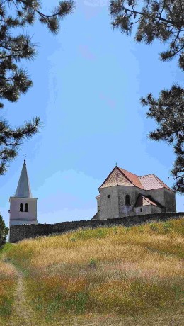 23 Kostol sv. Michala Archanjela v Lančári