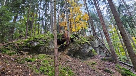 007_Klokočovské skálie