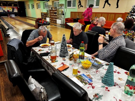 010_aj guláš pokračuje