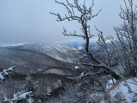 006_pohľad ráno do Strážovskej doliny