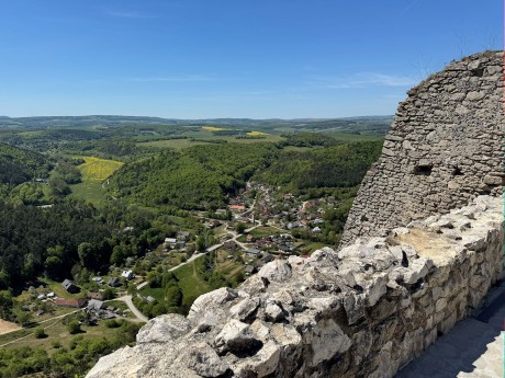 016_podhradie_Višňové