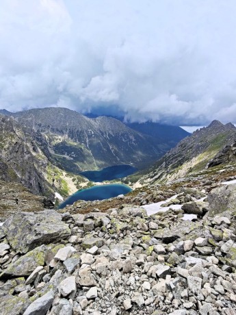 022_Prichadzaju Burky-Czarny staw  a morske oko