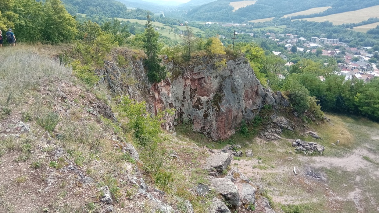 13_Mestecka skala