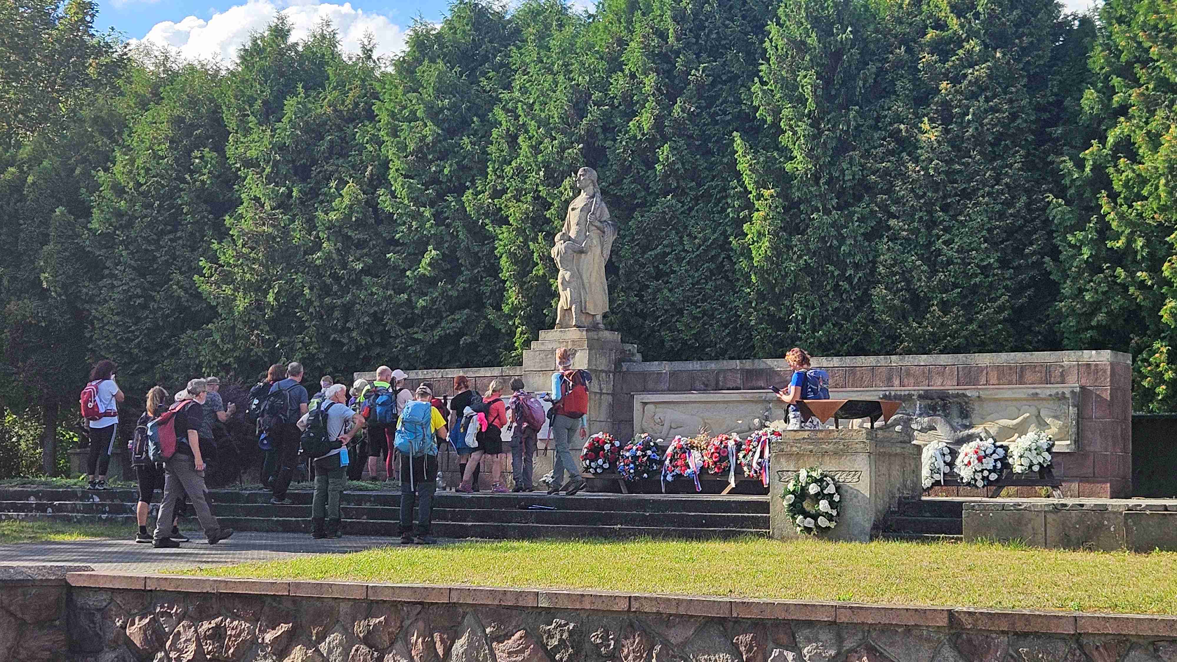 34_Pieta v Kľaku