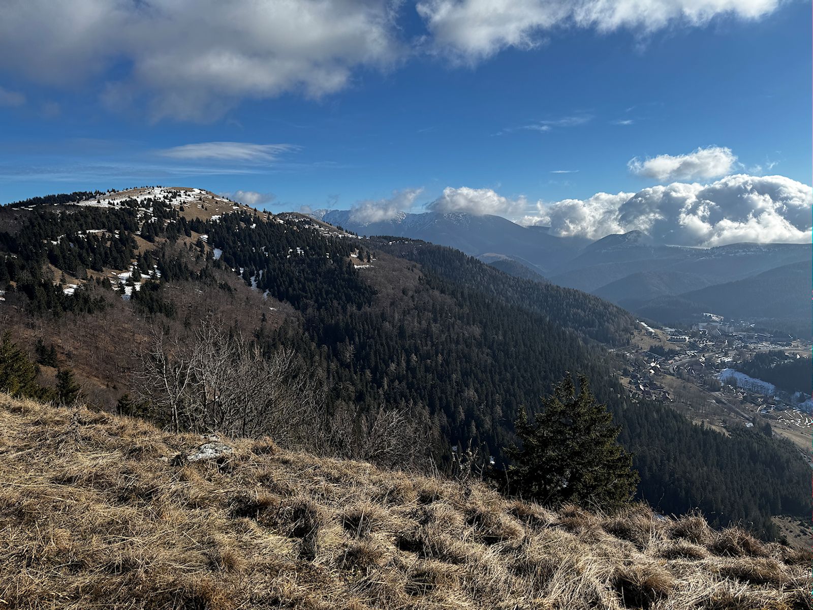 01_005_pohľad na Zvolen Donovaly a Prašivú