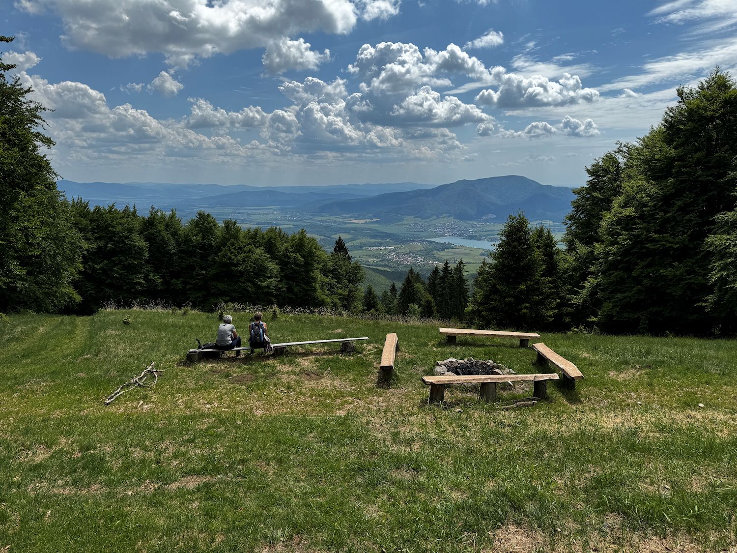 015_pohľad na Rudno a Rokoš zo Sečianskych lazov