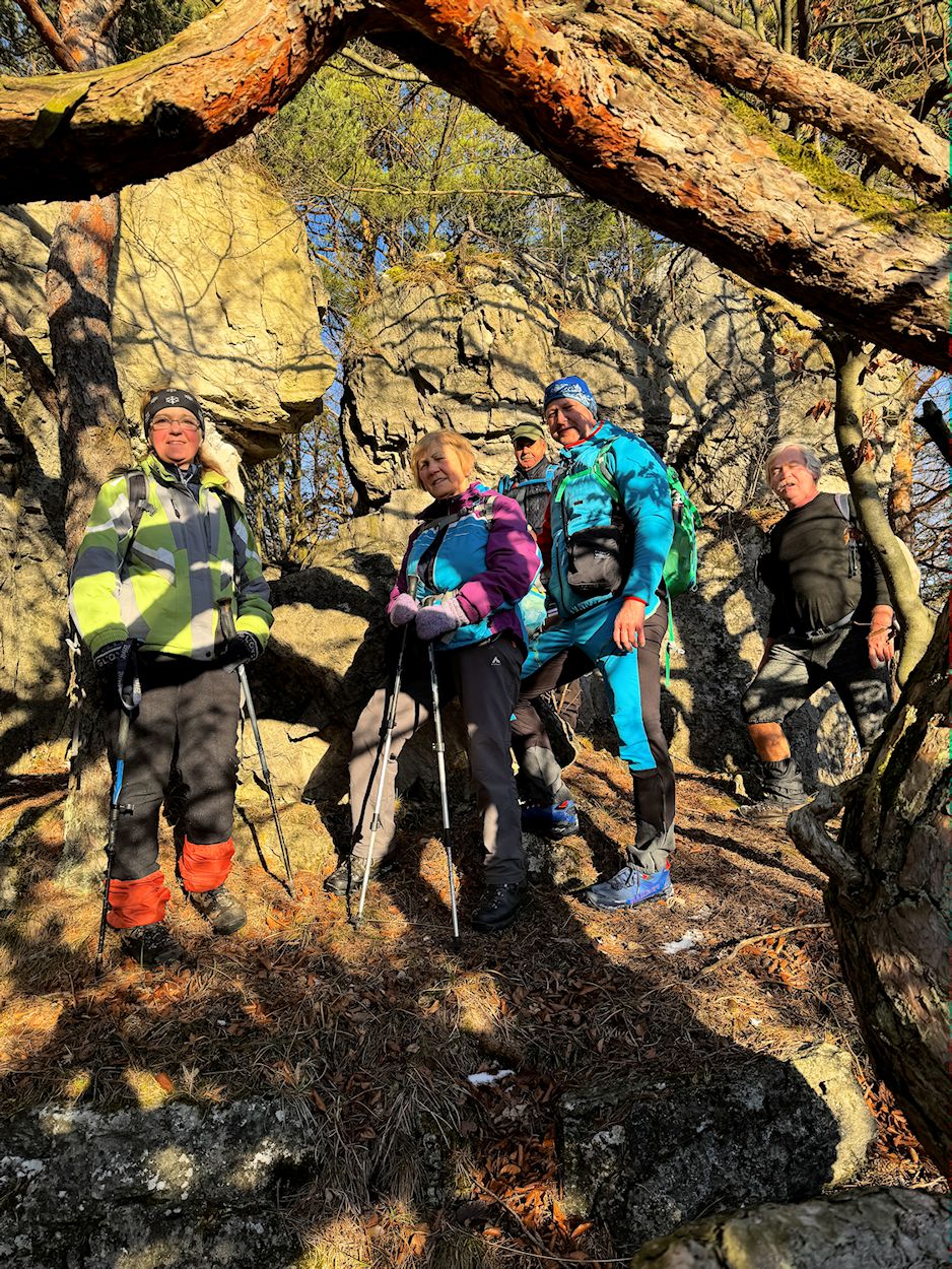 004_pri hríboch nad osadou sokol