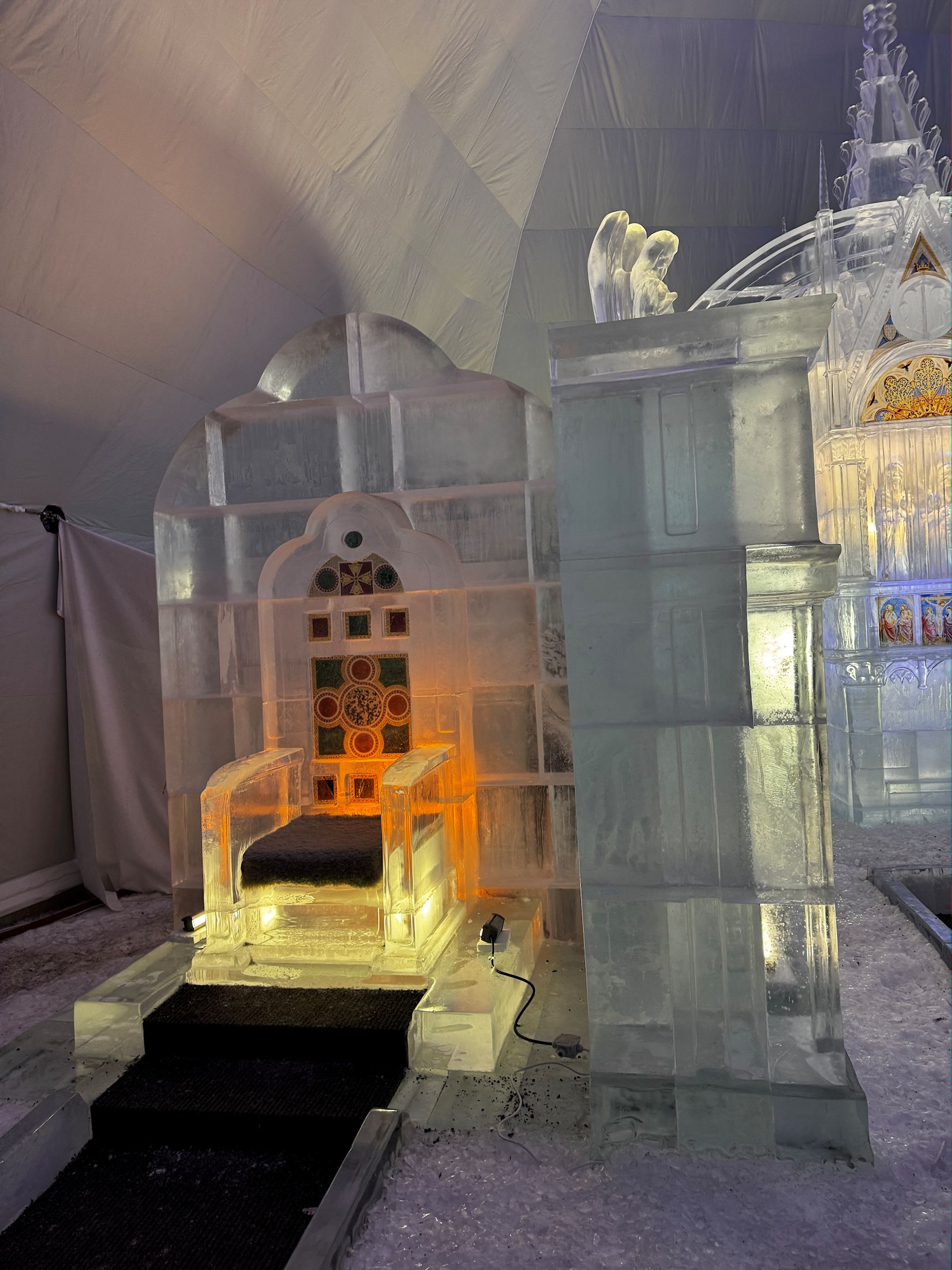 009_z Dómu_Pápežské kreslo