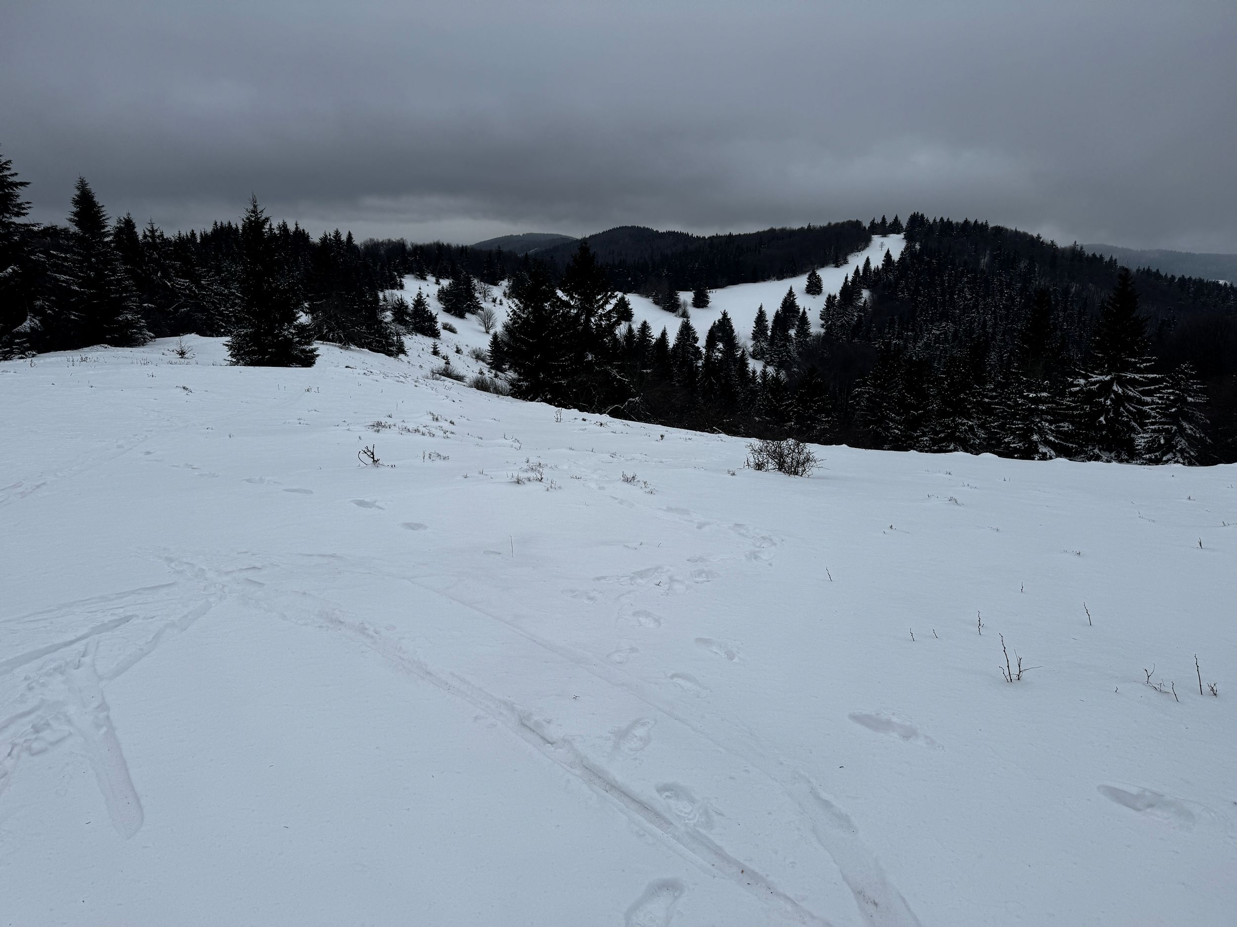 006_Pohľad z Veľkého Javorníka na pokračovanie trasy