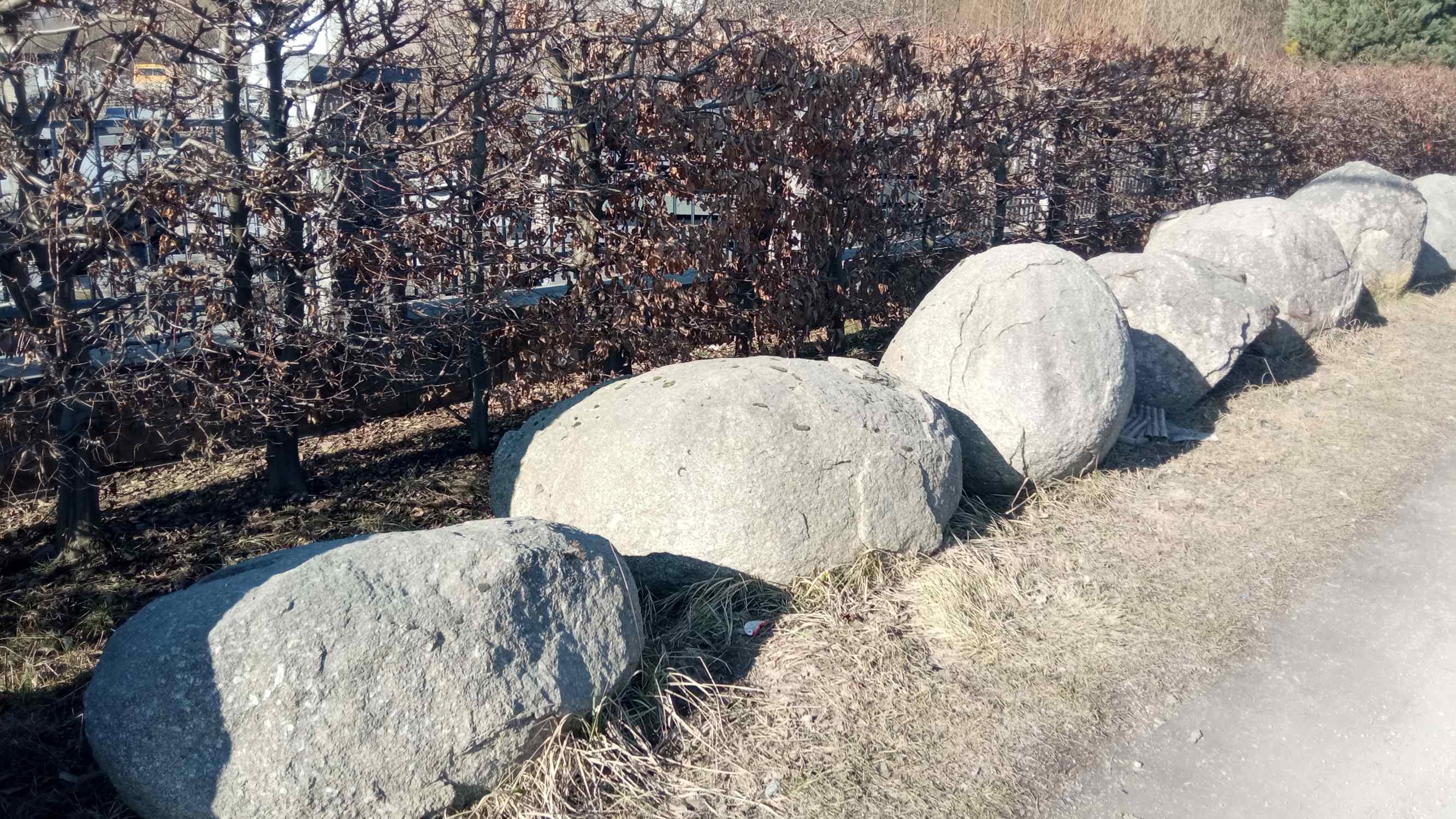 01_kamenné gule v Rakovej