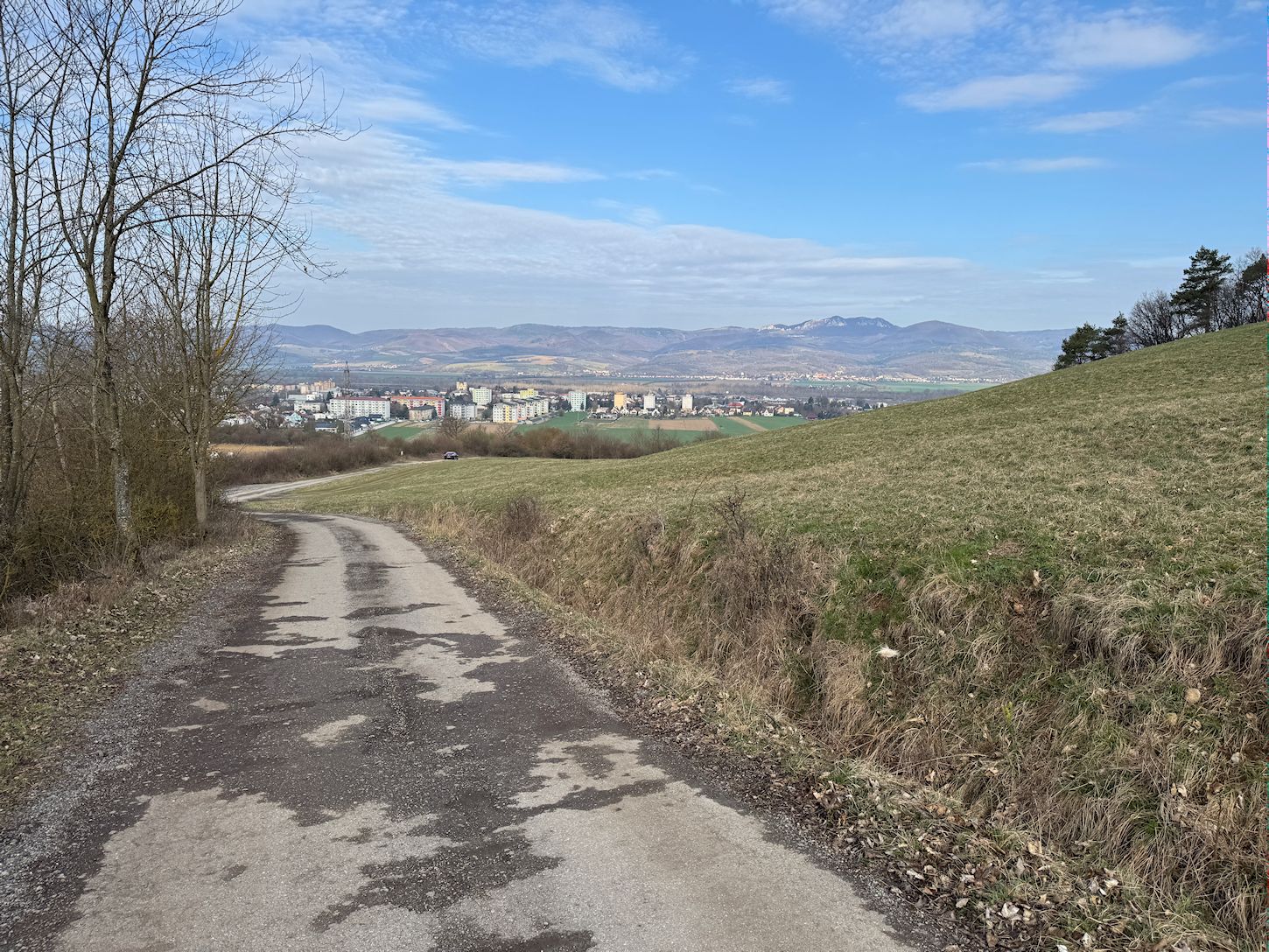 001_Ilava z cesty na Lašteky